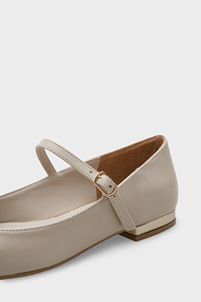 Capone Outfitters Kelsy Blunt Toe Tasseled Short Heeled Women's Ballerinas