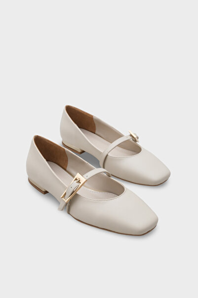 Capone Outfitters Rebbecca Blunt Toe Short Heeled Metal Buckle Women's Ballerinas