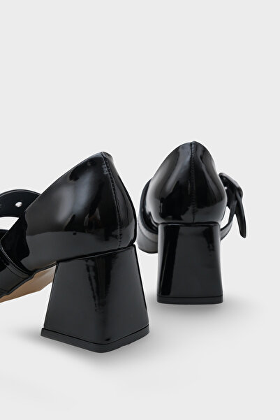 Capone Outfitters Catherin Pointed Toe Thick Medium Heeled Strappy Women's Shoes