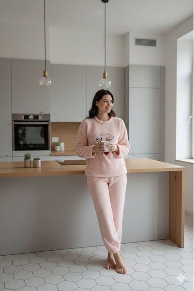 Sude HOMEWEAR Charme Bear with Heart Pattern Plush Youth Tkm