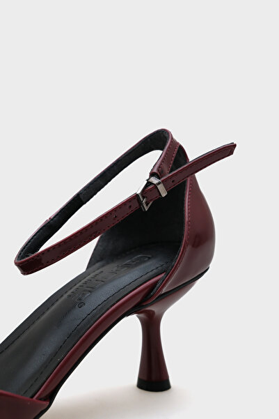 Capone Outfitters Renata Round Toe Medium Heeled Ankle Strap Women's Shoes