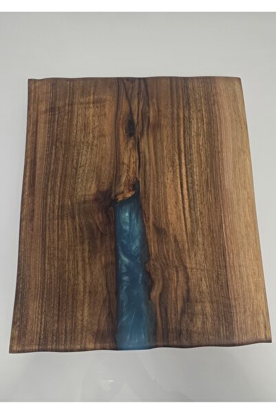 Finecraft Walnut wood chopping board "Winter's Tale"