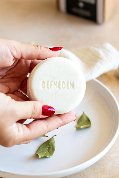 DEFNEDENDERMOKOZMETİK Anti-Dandruff Repairing Nourishing Solid Shampoo for Dry and Damaged Hair