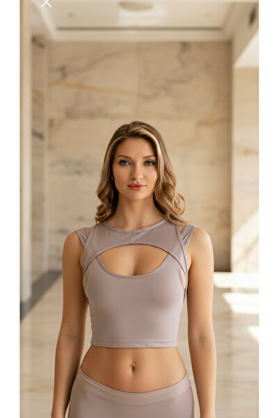 ACTRİS Asymmetric Cut-Out Neck Detail Diver Fabric Padded Crop Bustier Bluse T-Shirt Body