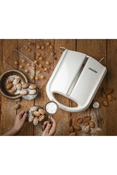 MESKO Double Dessert Maker for 24 Walnut-Shaped Cookies, Non-Stick, 1600W, White