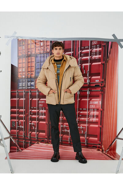 Koton Γιακάς με κουκούλα σε μεγάλο μέγεθος