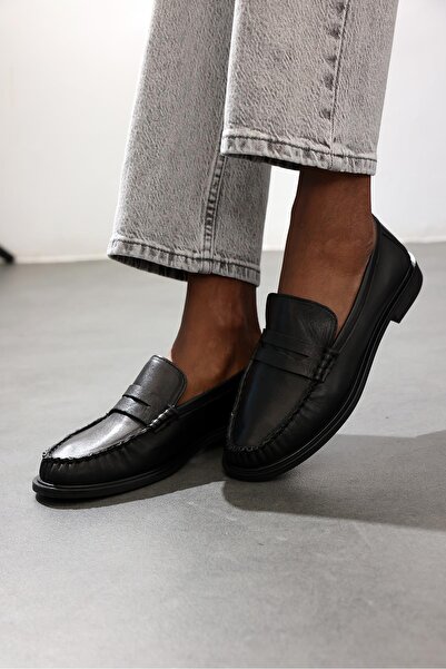 5in1Canpolat Черни кожени мокасини 35507