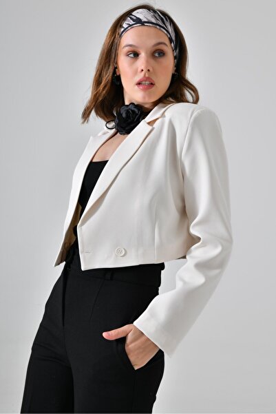 Saade Jachetă Ecru cu două pieptări crop blazer