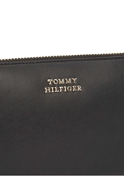 Tommy Hilfiger Women's Wallet Aw0Aw17361-Bds