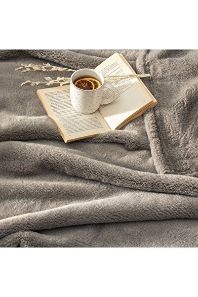 Linens Mathie Throw / Tv Blanket Mink