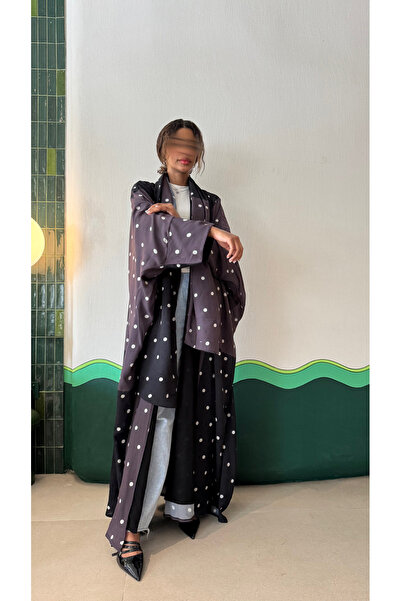 AYA عباية منقطه باللونين الأسود والبني الداكن