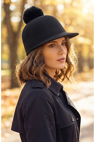 OnMyHead Women's Black Pompom Hat