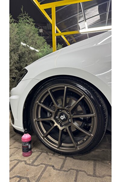 OTOMOBİL Jel Lastik Parlatıcı - 500ml Ultra Parlak Ve Uzun Süre Etki -