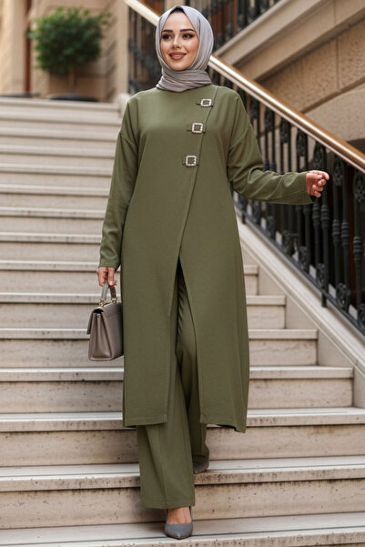 N.S NEVA STYLE طقم ملابس إسلامية كاكي اللون مع تفاصيل على الحزام 7675HK
