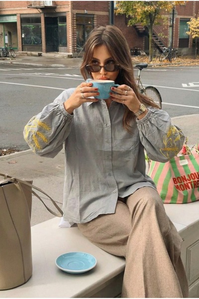 FEMELLE Cămașă din bumbac brodată cu mâneci balon gri pentru femei