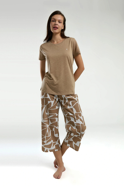 Pierre Cardin Women's Cream Capri Set