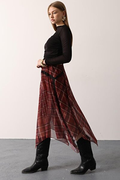 VAGGON Women's Burgundy Plaid Asymmetrical Cut Lined Lace Skirt Vs01532