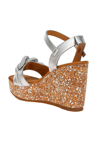 london Rag Women Chain Link Detail Wedge Sandals in Silver