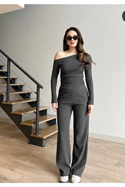 Xenthe طقم بلوزات نسائية مكشوفة الكتفين مع تفاصيل برباط من الأسفل إلى الأعلى