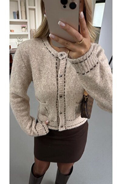 LUMİ Women's Beige Soft Textured Pocketed Buttoned Short Cardigan – New Season