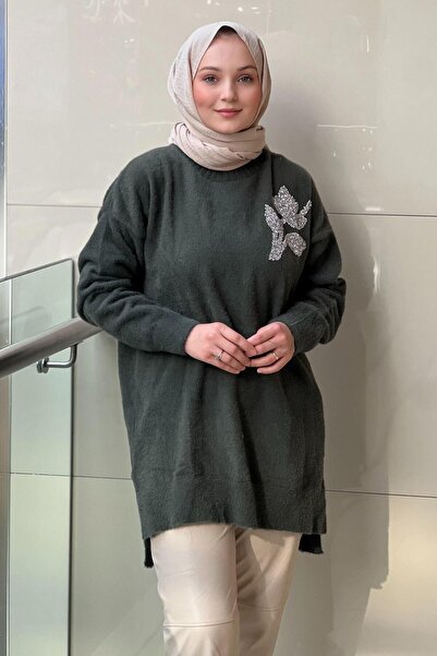 Nuss Zero Neckline Tulip Stone Embroidered Angora Tunic