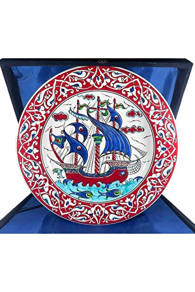 Çini Evi Iznik Tile Plate with Red Border and Kalyon Pattern – Corporate and ...
