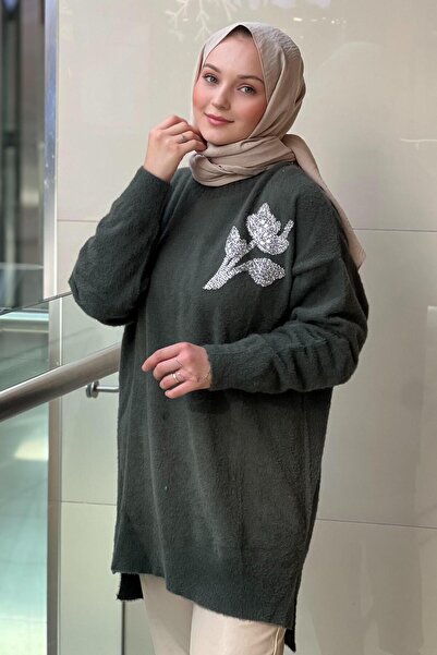 Nuss Zero Neckline Tulip Stone Embroidered Angora Tunic