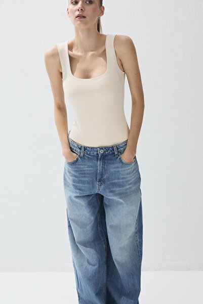 TUBİA Body de damă, culoare bej, cu decolteu pătrat nasturi