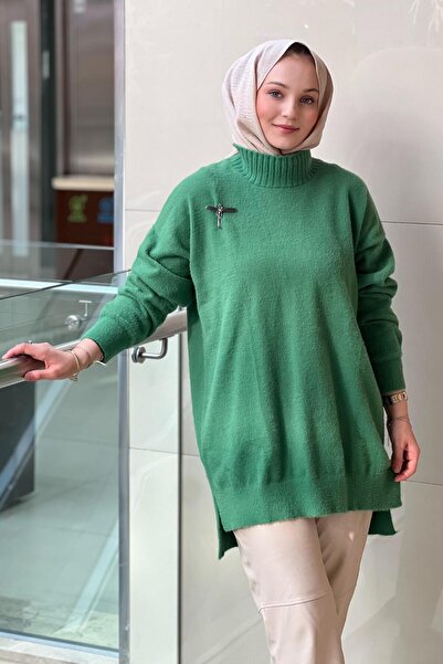 Nuss Angora Tunic with a Crew Neck, Short in the Front and Long in the Back