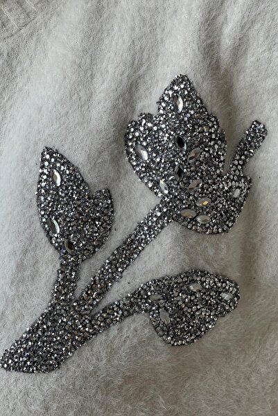 Nuss Zero Neckline Tulip Stone Embroidered Angora Tunic