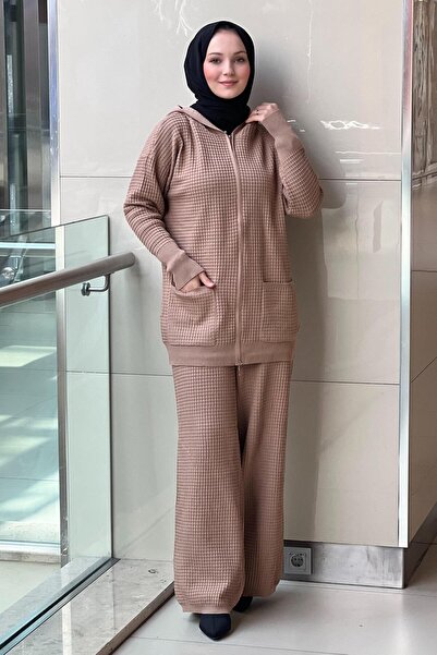 Ghisa Square Patterned Hooded Bag Pocket Cap Pants Knitwear Set