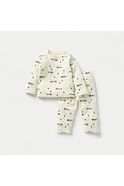 Juniors All-Over Train Print T-shirt and Pyjama Set