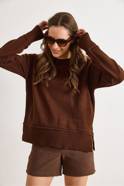 Olalook Women's Brown Cuffed Skirt Detailed Crew Neck Knit Sweater Kzk-19001087