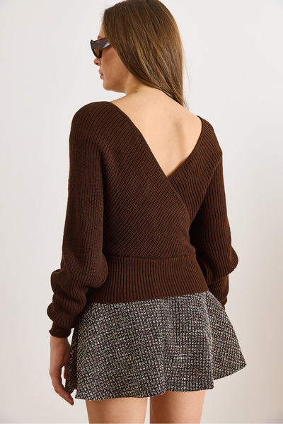 Olalook Women's Bitter Brown Front Back Double-Breasted Waist Above Crop Knitwear Sweater Kzk-19000076