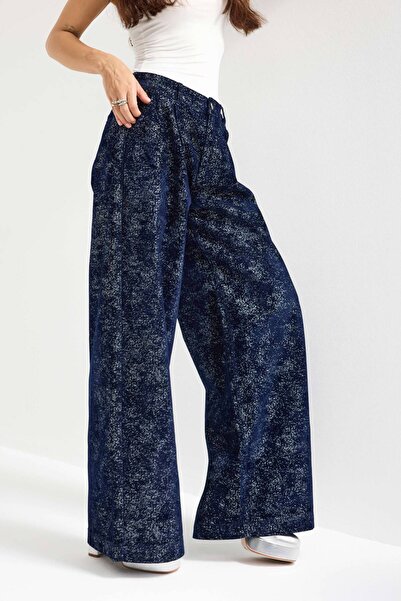 its basic Women's Dark Blue Color 7W5-56 Midrise Wide Leg Fit Special Fabric Design Denim Jean