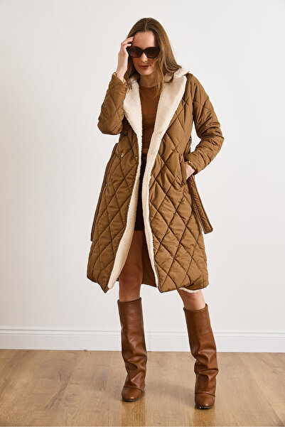 Olalook Women's Brown Fur Detailed Quilted Coat Mnt-19000052