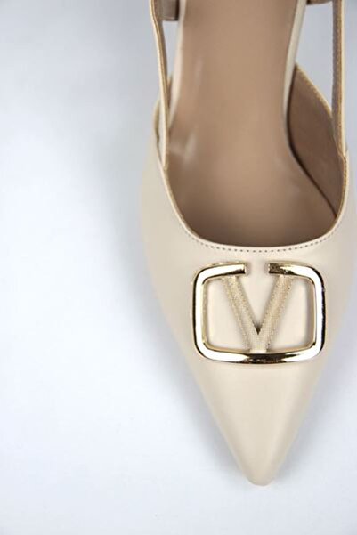 Gökhan Talay Claraa Beige Skin V Buckle Medium Heels (6-8 cm) Classic Heeled Shoes