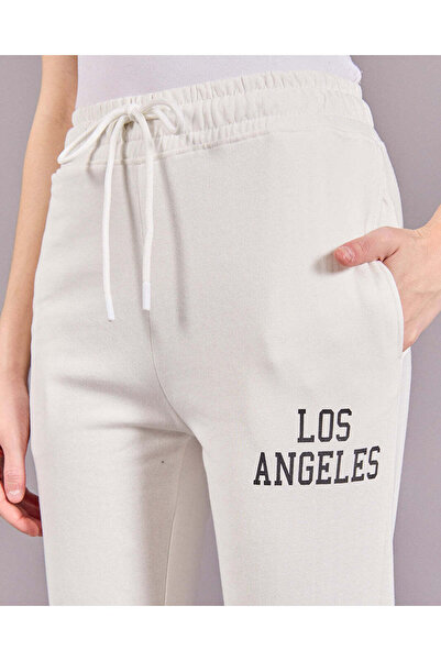 REDTAG Women Ivory Printed Active Pants