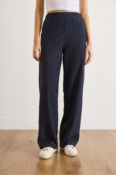 Olalook Women's Navy Blue Belted Pocketed Striped Wide Leg Pants Pnt-19000386