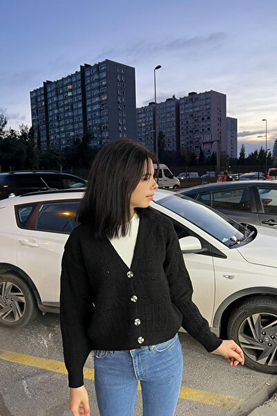 sunfyre Women's Black V-Neck Button Detailed Knitwear Cardigan