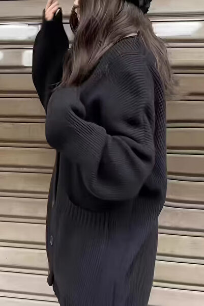 Tarz Cool Women's Oversized Pocket Buttoned V-Neck Knitwear Cardigan