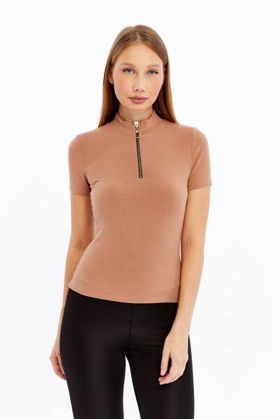 Maison La Femme Women's short sleeve half zip Slim Fit t-shirt