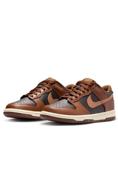Nike حذاء رياضي نسائي من طراز Dunk Low Coco Wheat