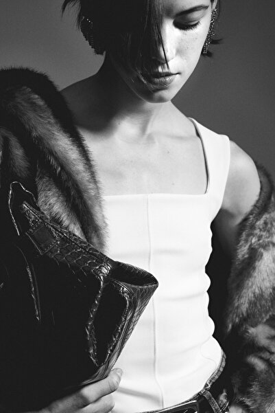 H&M Kare Yakalı Kolsuz Üst