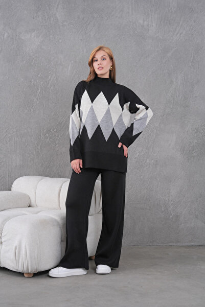 Park Karon Women's Mock Neck Patterned Slit Sweater Trousers Two-Piece Knitwear Set