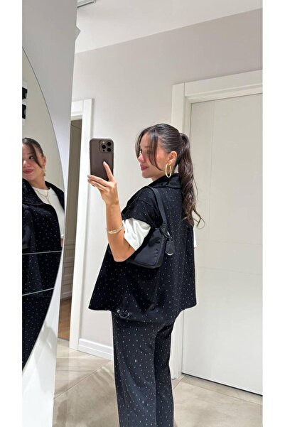 La Perla Boutique Double Set with Rubber Bell and Stone