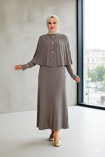 FERHEL Buttoned Cape & Knitwear Dress Hijab Two-Piece Set