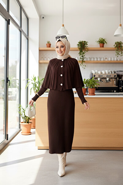 FERHEL Buttoned Cape & Knitwear Dress Hijab Two-Piece Set