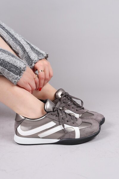 Birikon Orsa Leather Suede Garnished Sneakers Gray