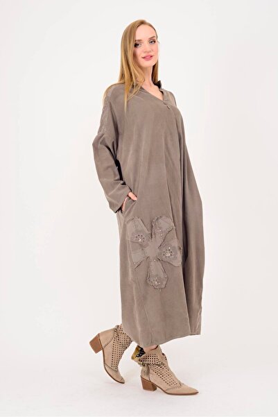 Park Moda 11444 ROCHIE DE CATIFELĂ CU DETALII DE PIELE DE PIELE DE CĂPĂTĂ, CU DETALII DE FLORELE LOVA